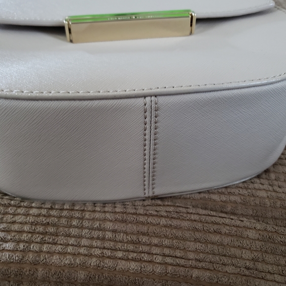 Purse - Picture 2 of 6